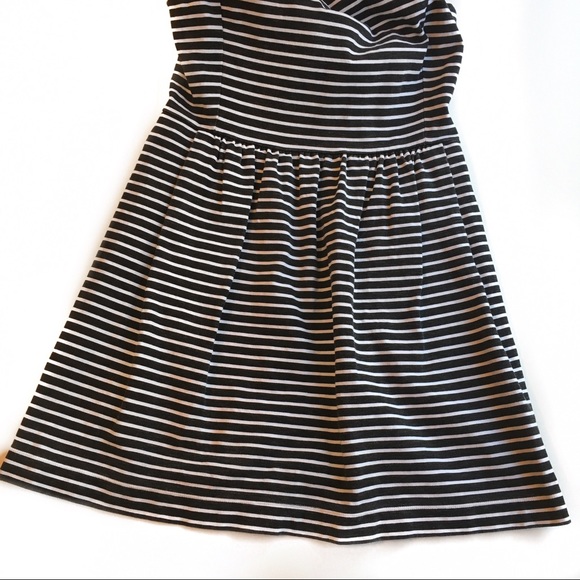 J. CREW | Striped Daybreak Dress Size Medium - Picture 4 of 7
